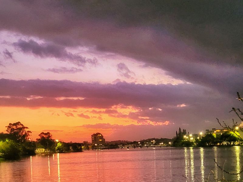 Entardecer na Lagoa do Violão